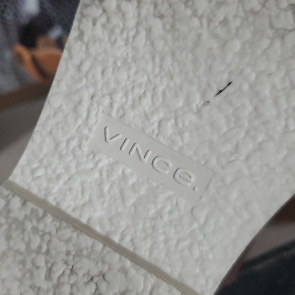 VINCE LEATHER STRAP TAN BUCKLE SANDALS SIZE 8 MORRIS - Picture 11 of 12